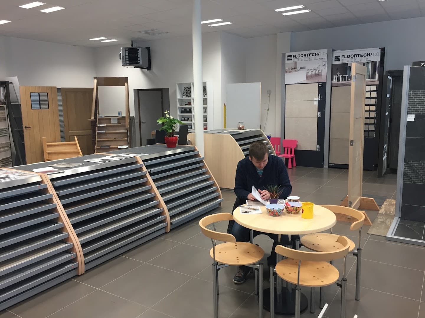 Verschoot Dakmaterialen en Vloeren BVBA in Ingelmunster